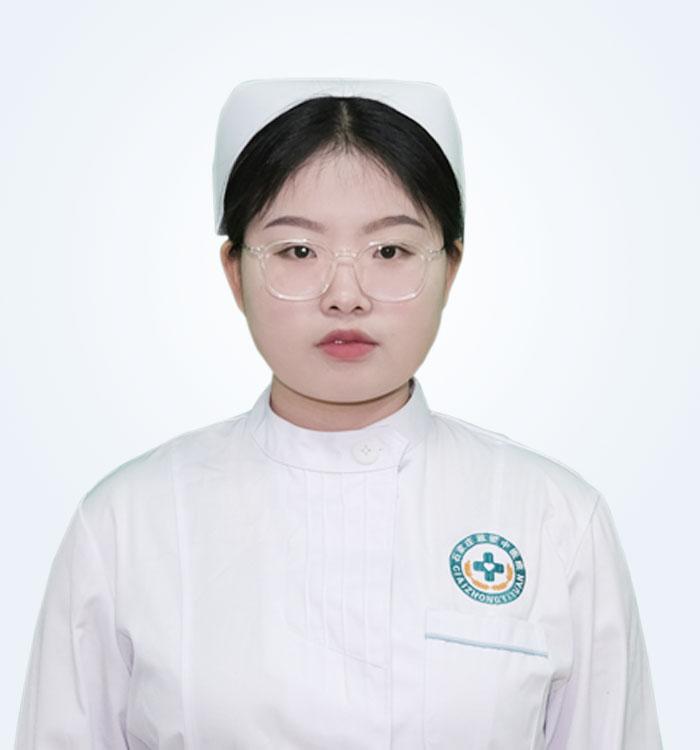 周卓青